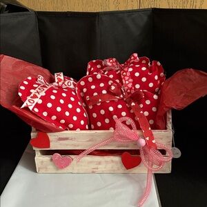 Red Polka Dot Gift Set